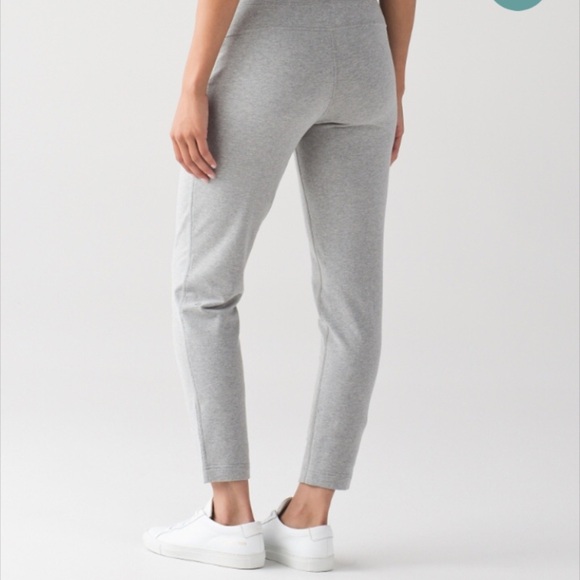 LULULEMON light heathered grey all time sweatpants - Picture 2 of 11